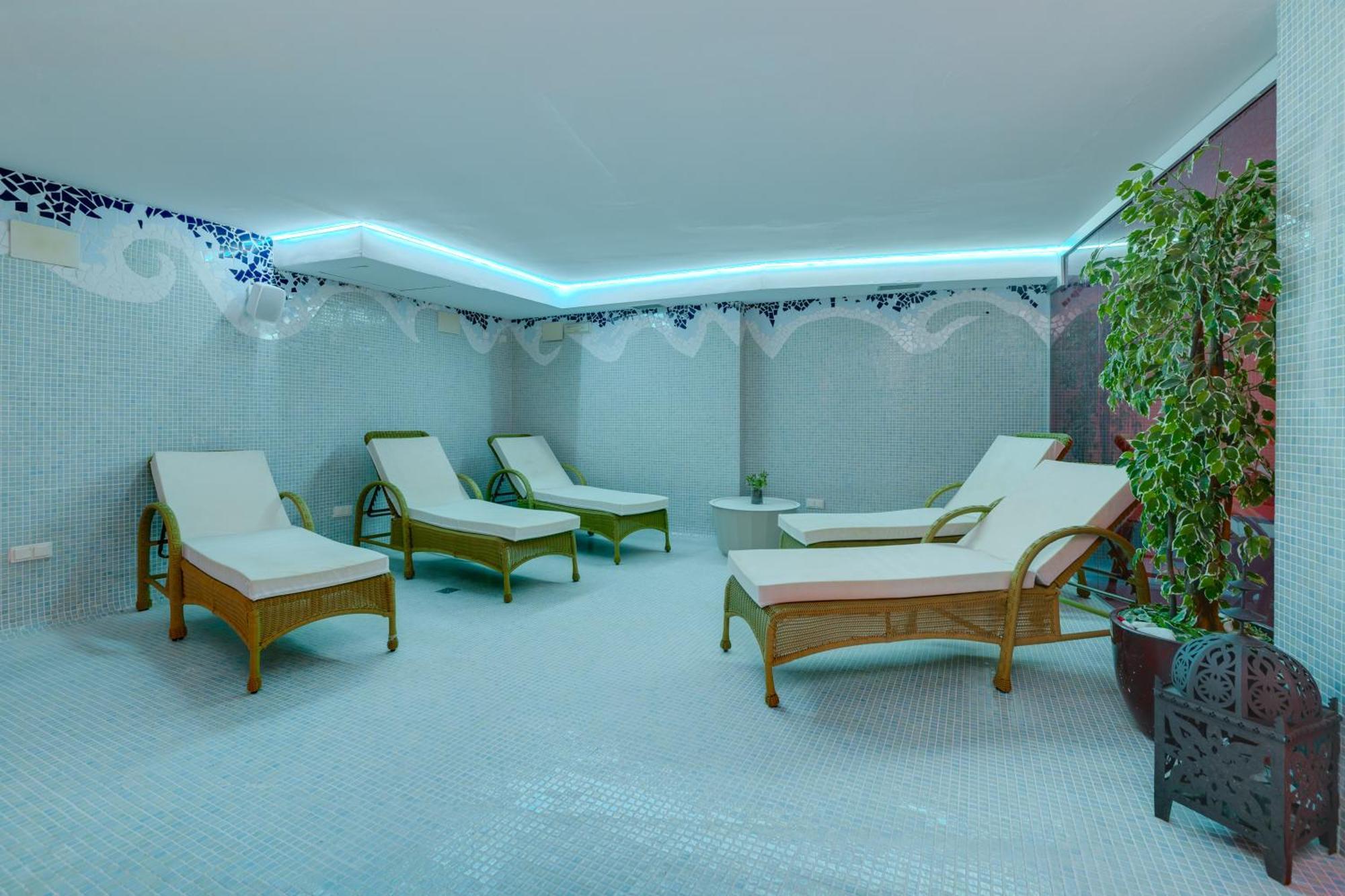 Daniya Denia Spa & Business 4* エクステリア 写真